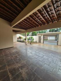 2 - Garagem/estacionamento