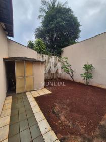 23 - Quintal/corredores