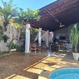 19 - Piscina