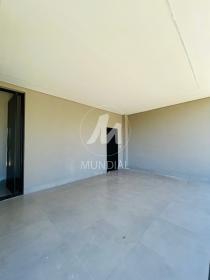 3 - Garagem/estacionamento