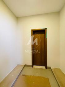 20 - Closet