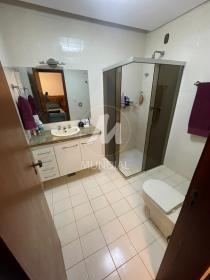 27 - Banheiro/lavabo