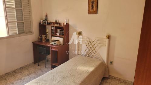 14 - Dormitorio