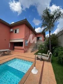 27 - Piscina