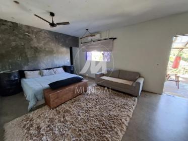 8 - Suite