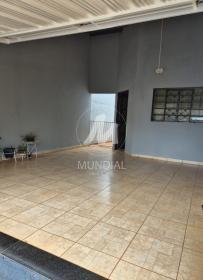 2 - Garagem/estacionamento