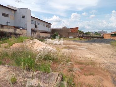 4 - Terreno/Lote
