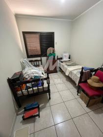 12 - Dormitorio