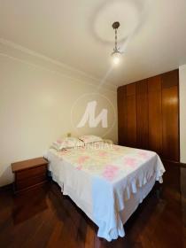 13 - Dormitorio