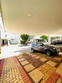 2 - Garagem/estacionamento