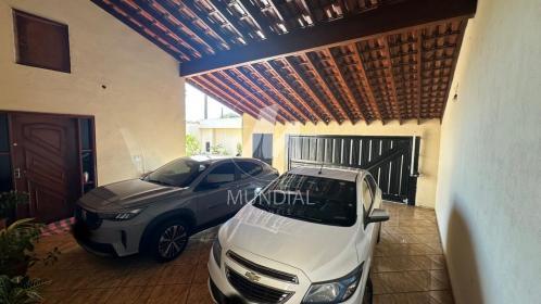 16 - Garagem/estacionamento