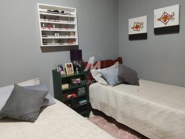 9 - Dormitorio