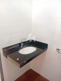 13 - Banheiro/lavabo