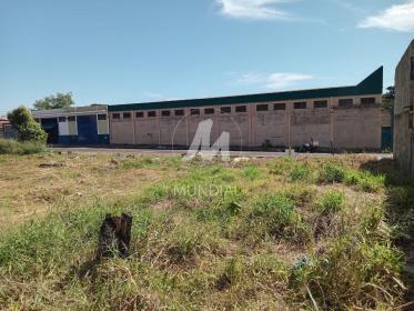 2 - Terreno/Lote