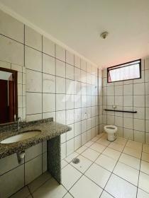 15 - Banheiro/lavabo
