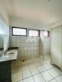 16 - Banheiro/lavabo