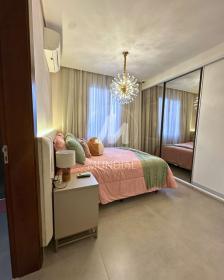 12 - Suite