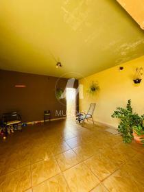 3 - Garagem/estacionamento