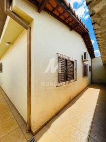 16 - Quintal/corredores