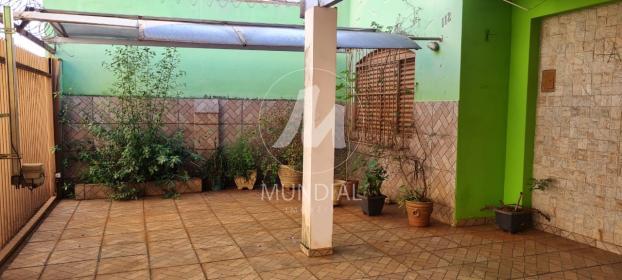 2 - Garagem/estacionamento