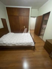 12 - Dormitorio