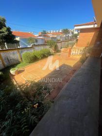 24 - Quintal/corredores