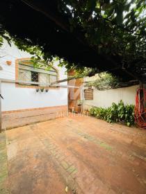 2 - Garagem/estacionamento
