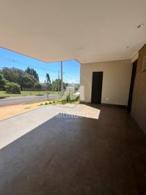 2 - Garagem/estacionamento