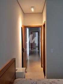 11 - Suite