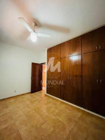 12 - Dormitorio
