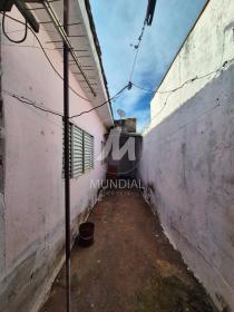 11 - Quintal/corredores