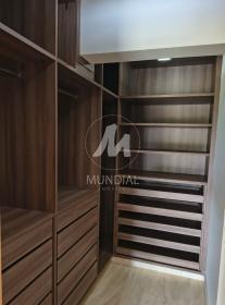 16 - Closet