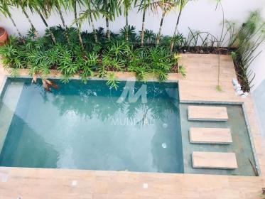 12 - Piscina