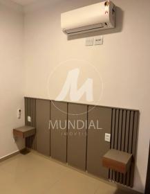 4 - Suite