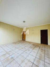 4 - Garagem/estacionamento