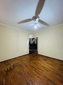 21 - Dormitorio