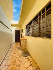 31 - Quintal/corredores