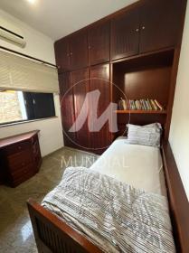 12 - Dormitorio