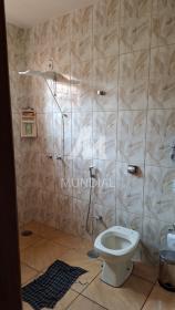 13 - Banheiro/lavabo