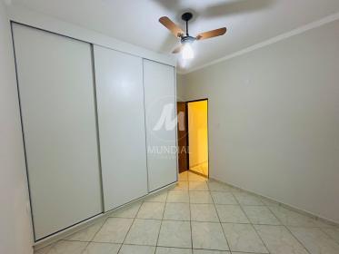 18 - Dormitorio