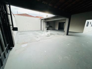 26 - Garagem/estacionamento
