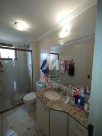 14 - Banheiro/lavabo