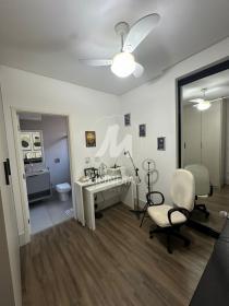 4 - Suite