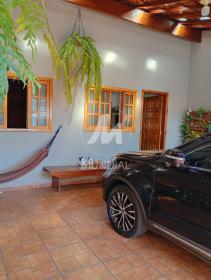 1 - Garagem/estacionamento