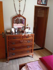 22 - Dormitorio
