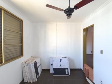 13 - Dormitorio