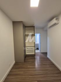 20 - Dormitorio