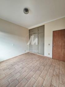 12 - Dormitorio