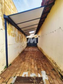 18 - Quintal/corredores