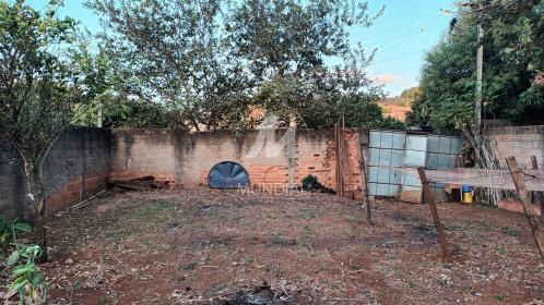 4 - Terreno/Lote